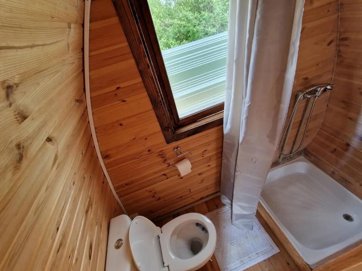 Hobiti Chatka Lipno Černá v Pošumaví Exteriör bild