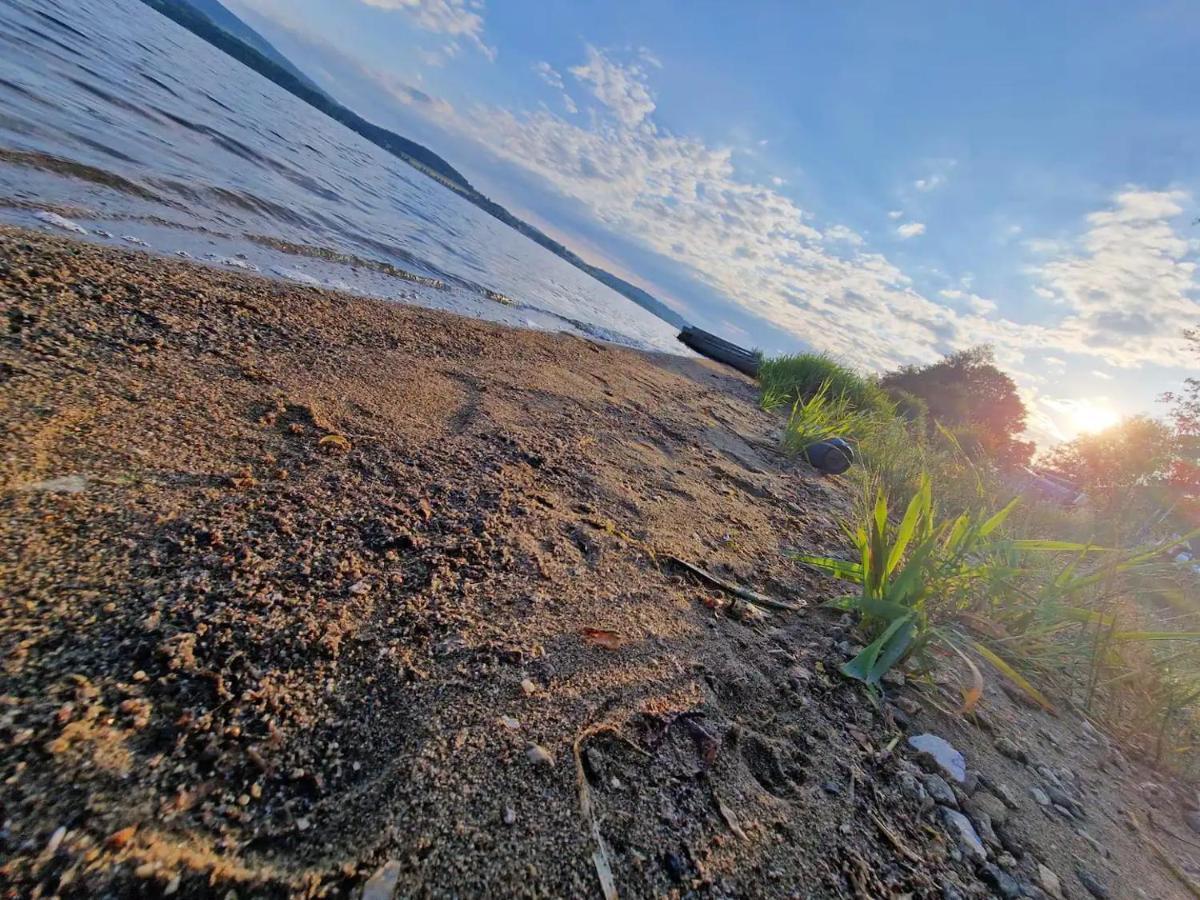 Hobiti Chatka Lipno Černá v Pošumaví Exteriör bild
